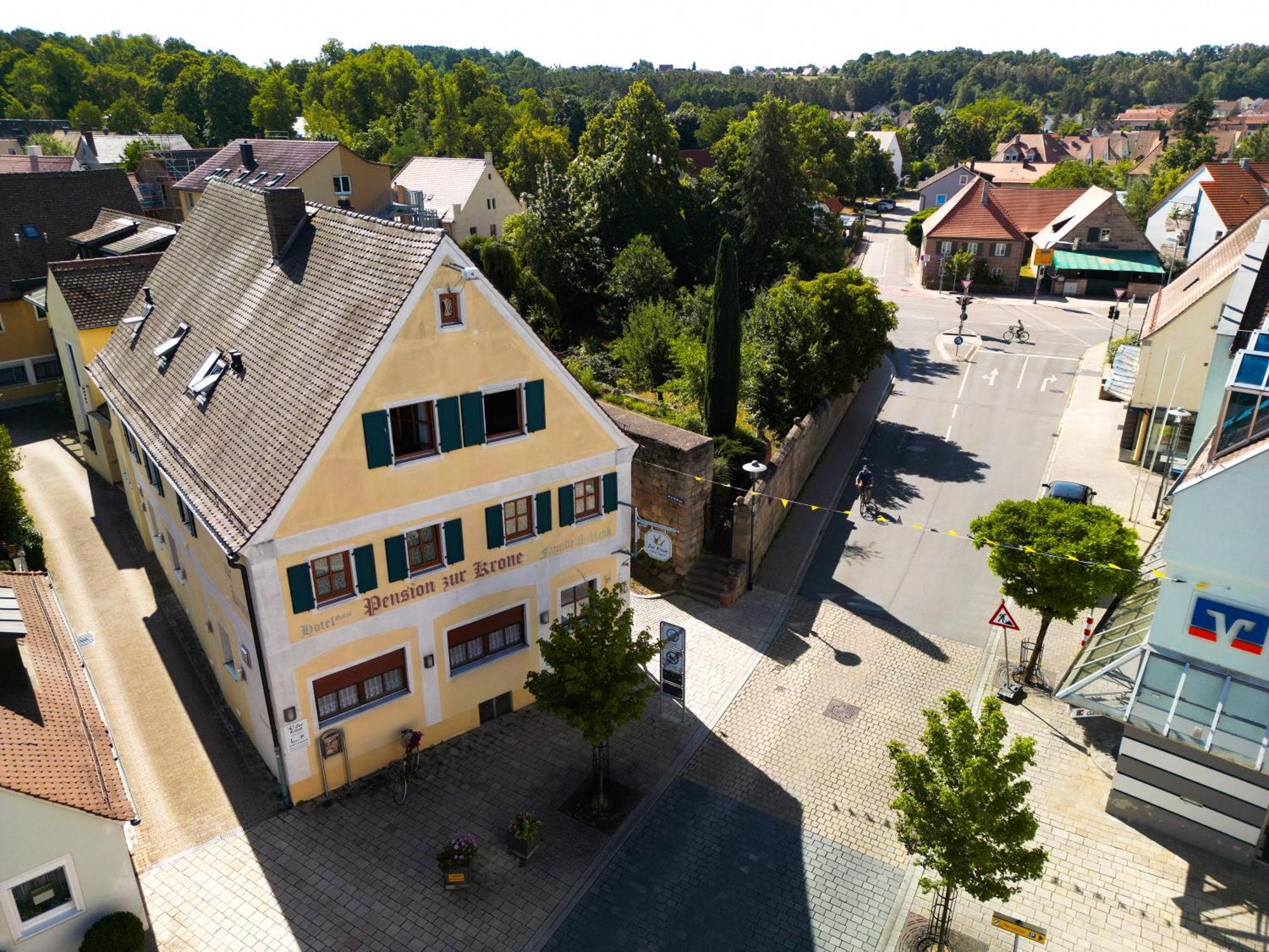 Hotel Garni Und Apartments Zur Krone Hilpoltstein Luaran gambar