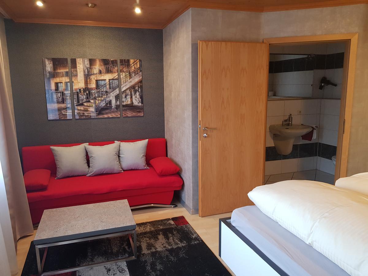 Hotel Garni Und Apartments Zur Krone Hilpoltstein Luaran gambar